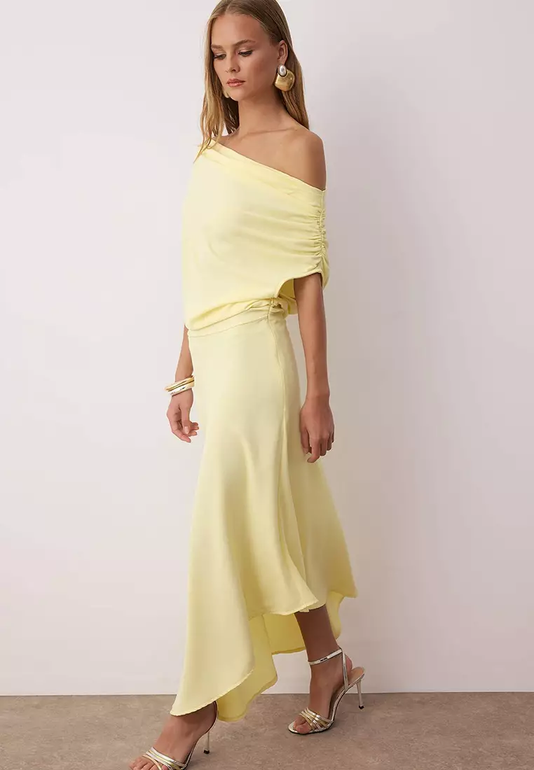 Yellow A-Line Boat Neck Woven Midi Chic Dress