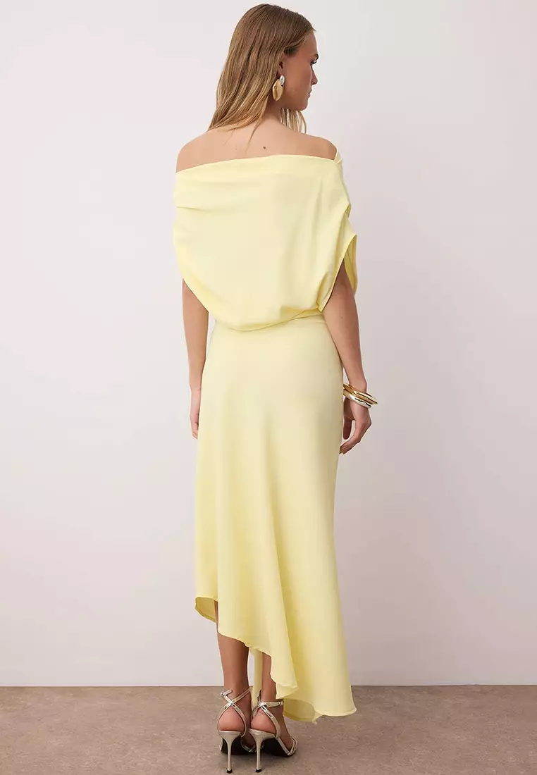 Yellow A-Line Boat Neck Woven Midi Chic Dress